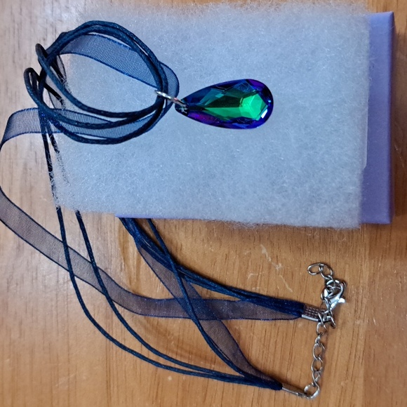 Water's Edge Crystal Marquise Necklace - Picture 5 of 6